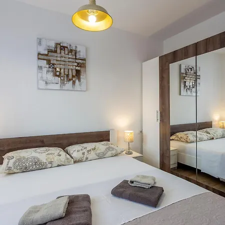 Apartment Schoene Nr,2 *