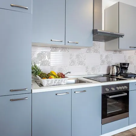 Apartment Schoene Nr,2 Funtana